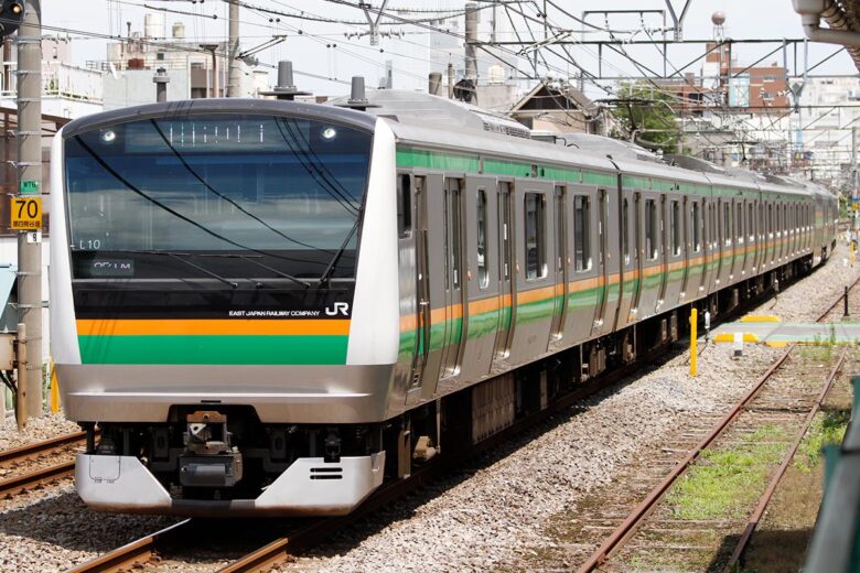 高崎線を走るE233系電車（2013年6月、熊谷～籠原間で恵 知仁撮影）